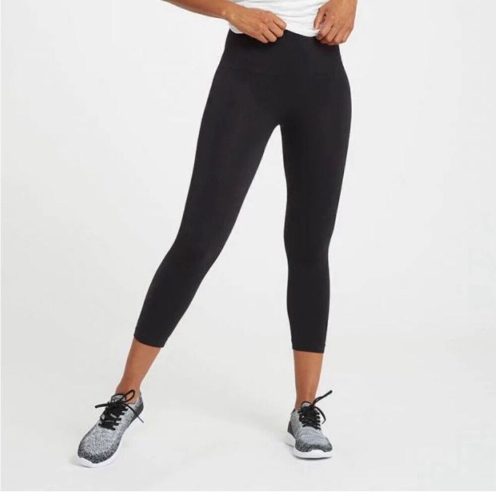 Spanx Look At Me Now Seamless Cropped Legging black Size Small